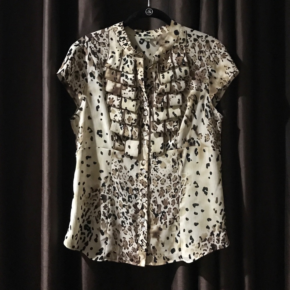Medium Sheer Button Up Ruffled Cami - Picture 3 of 4